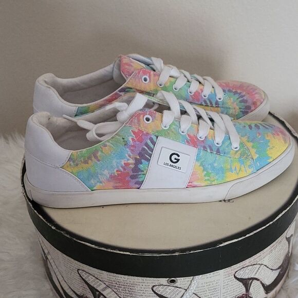 - Guess Tye Dye Sneakers - Picture 5 of 10